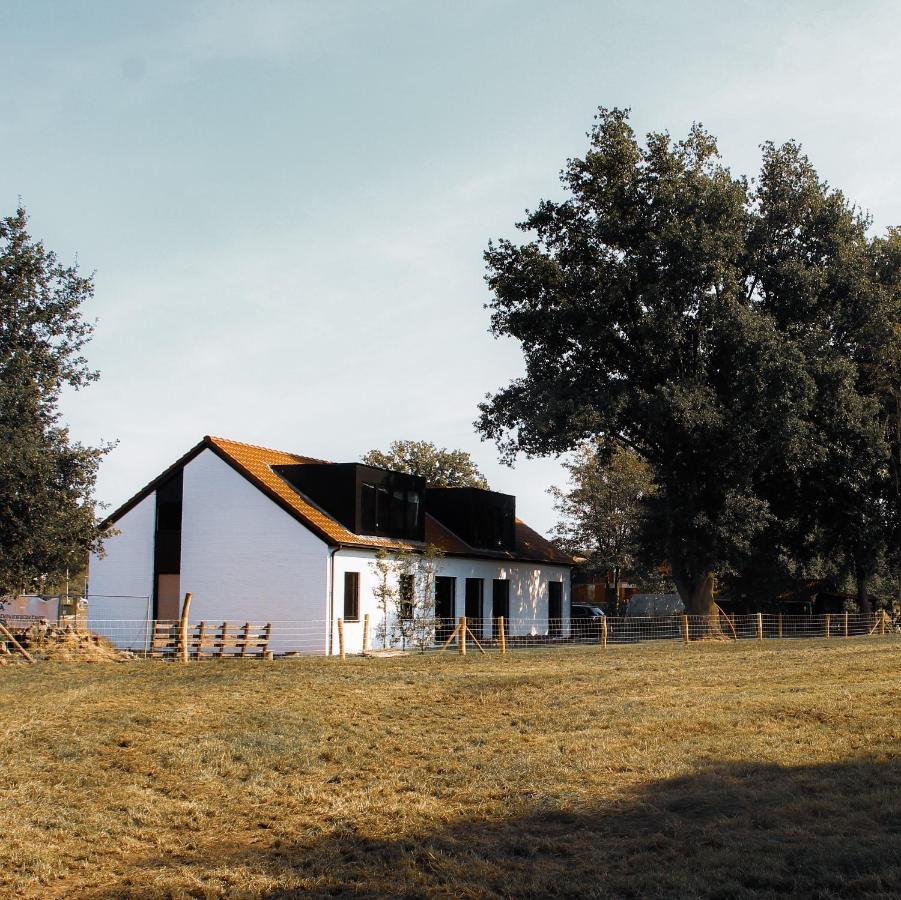 D&A Nest Bed & Breakfast Retie Exterior photo